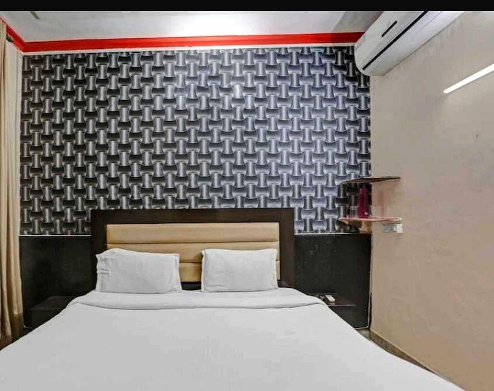 Hotel Sky Bird Bhauli المظهر الخارجي الصورة