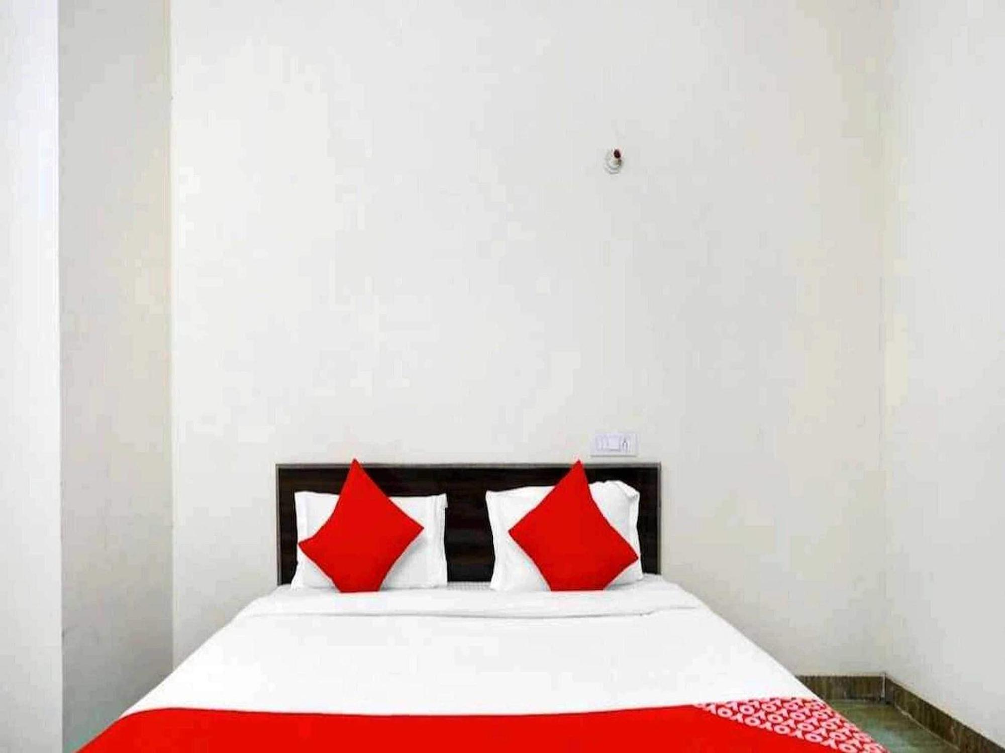 Hotel Sky Bird Bhauli المظهر الخارجي الصورة