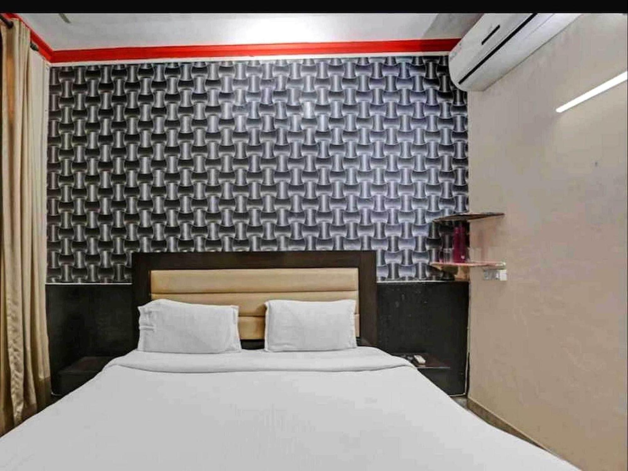 Hotel Sky Bird Bhauli المظهر الخارجي الصورة