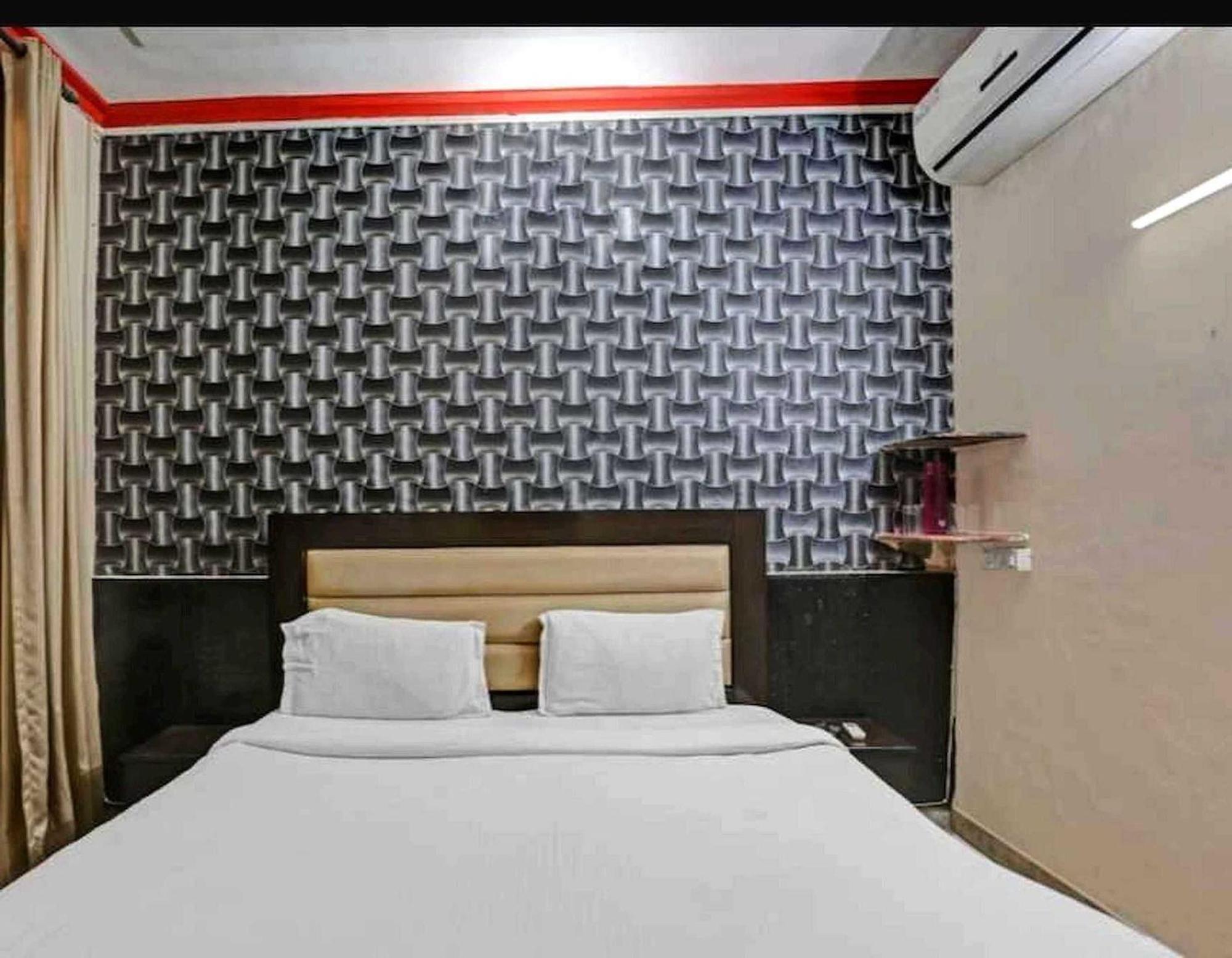 Hotel Sky Bird Bhauli المظهر الخارجي الصورة